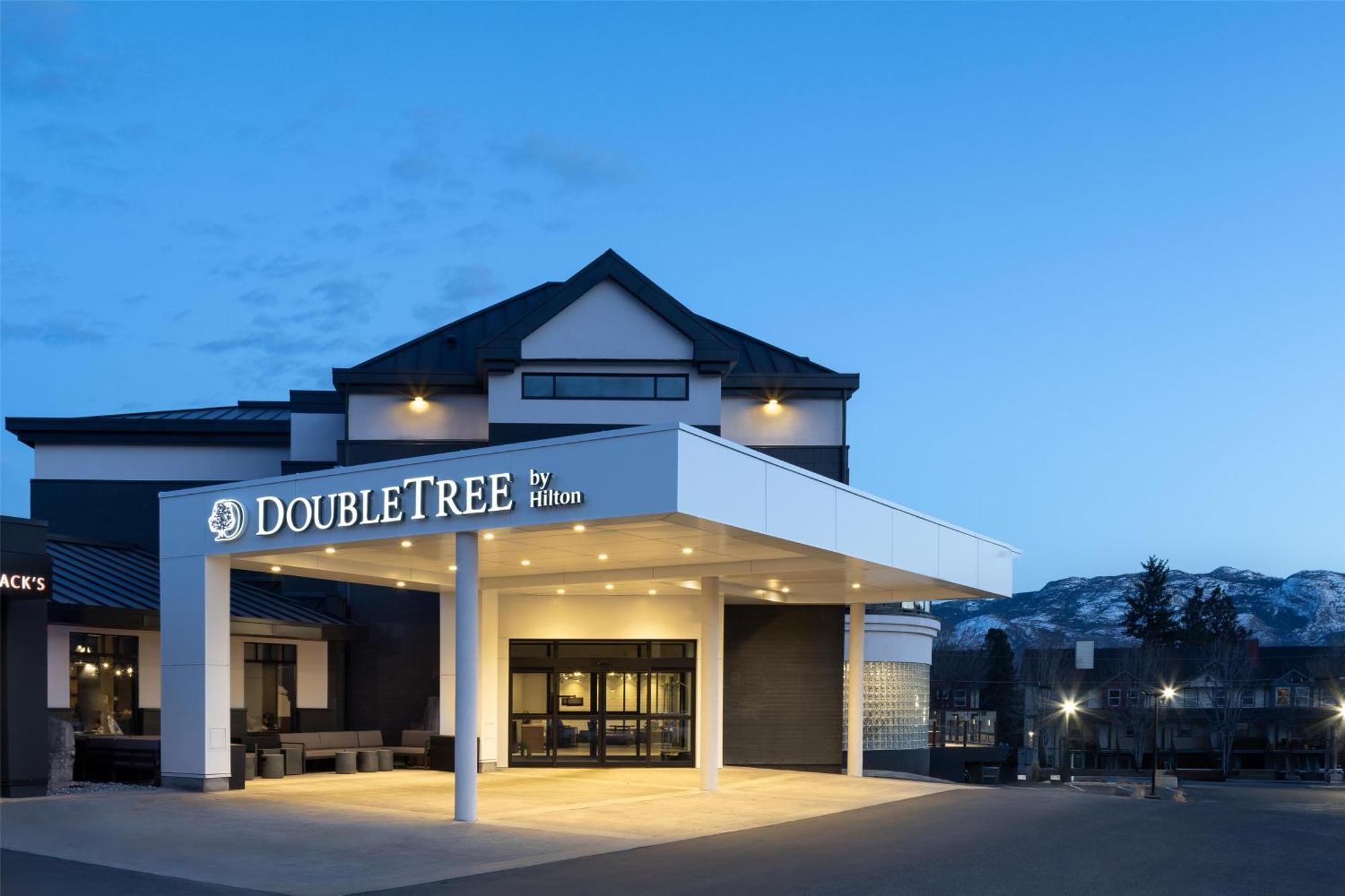 Doubletree By Hilton West Kelowna Eksteriør billede