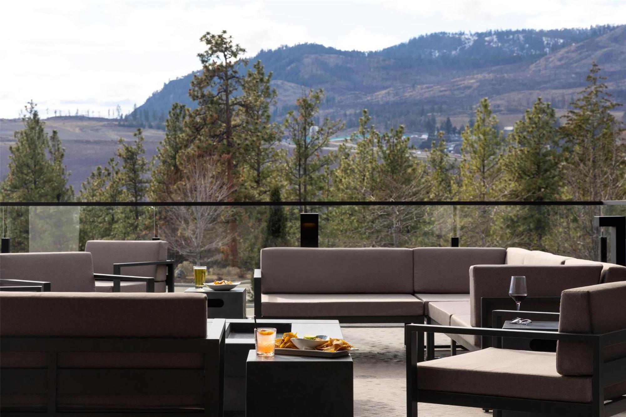 Doubletree By Hilton West Kelowna Eksteriør billede