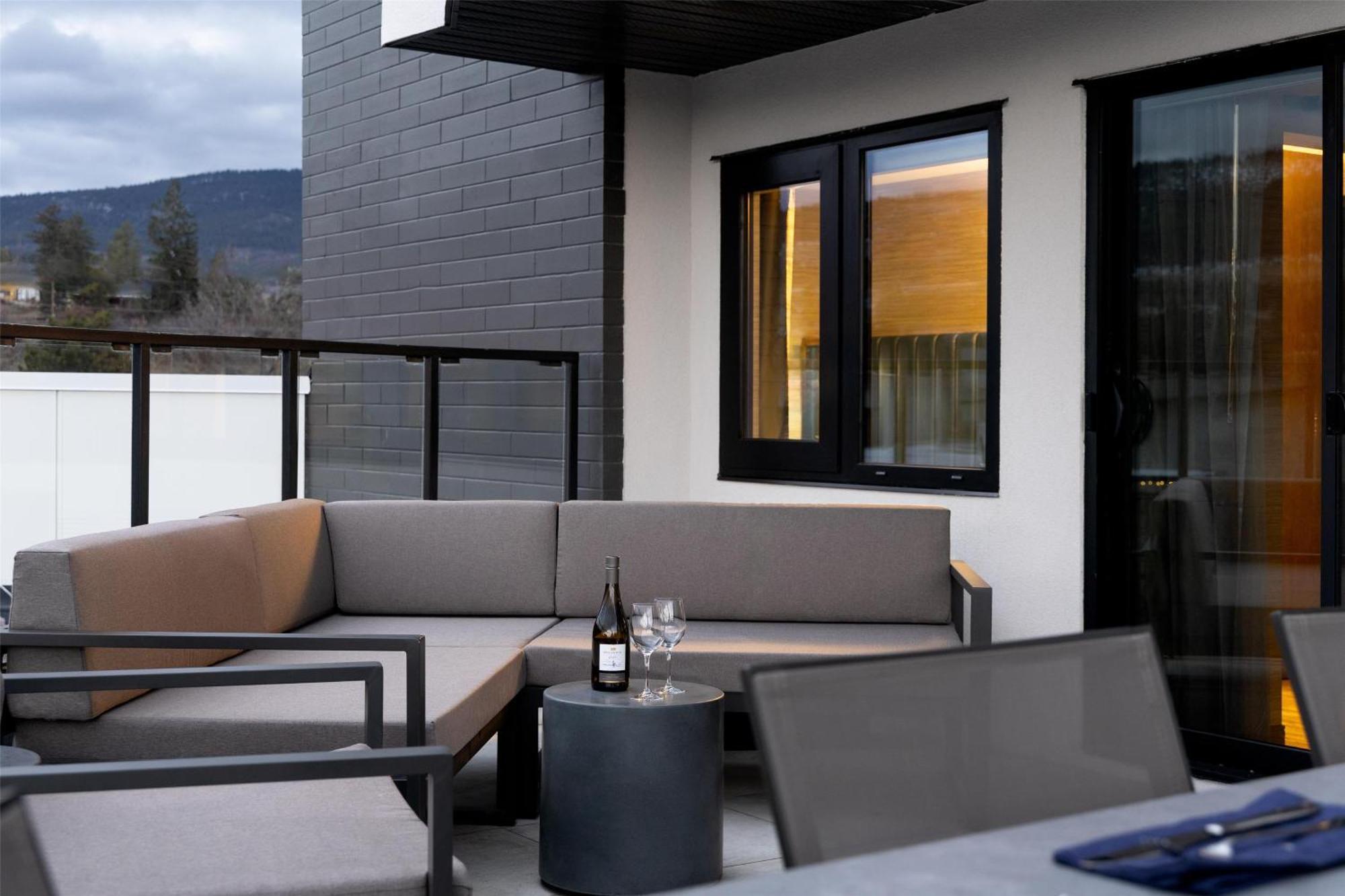 Doubletree By Hilton West Kelowna Eksteriør billede