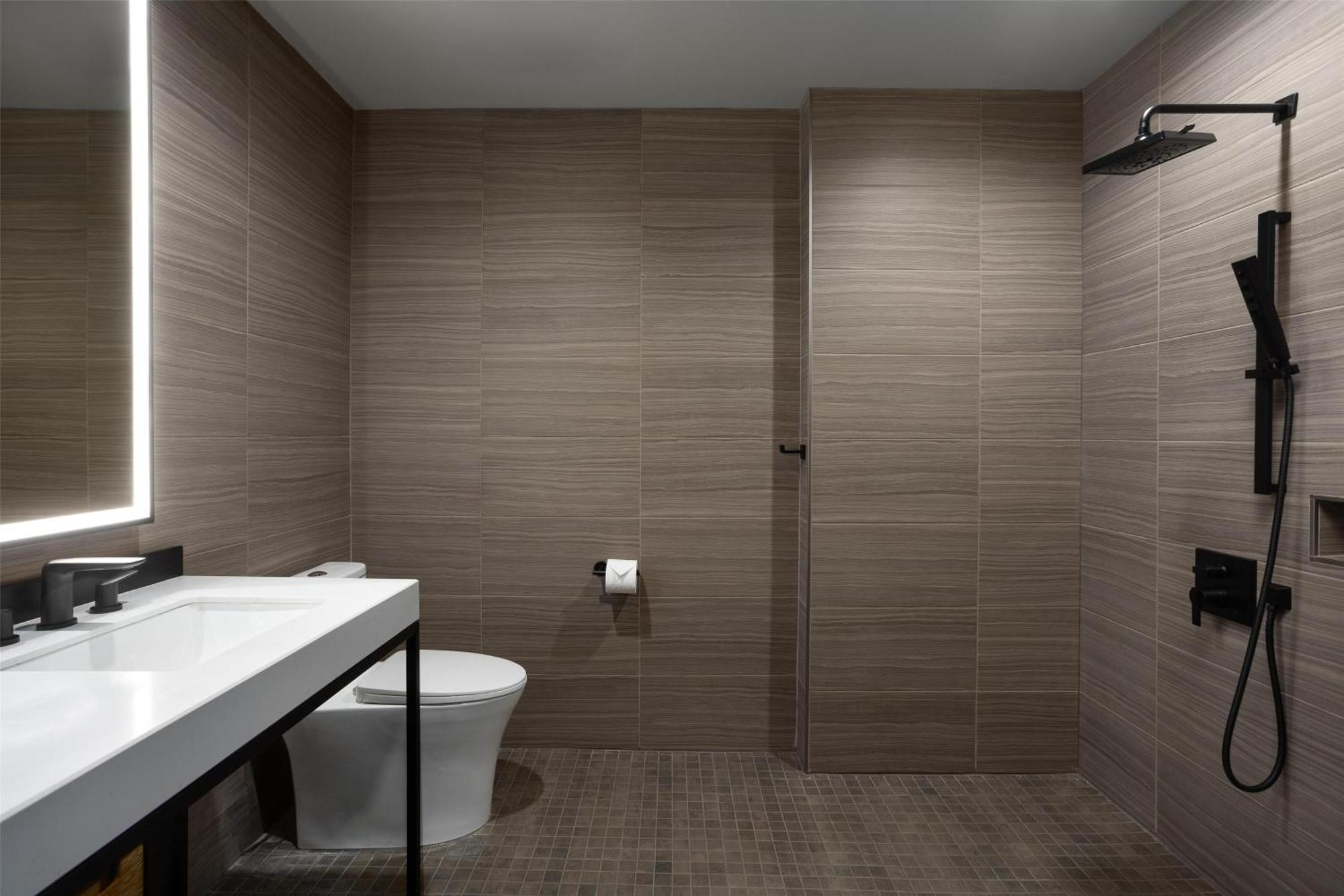 Doubletree By Hilton West Kelowna Eksteriør billede